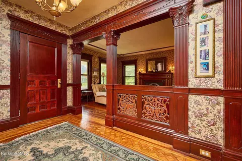 42 Marengo Park, Springfield, MA 01108 photo 5