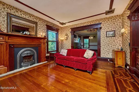 42 Marengo Park, Springfield, MA 01108 photo 9