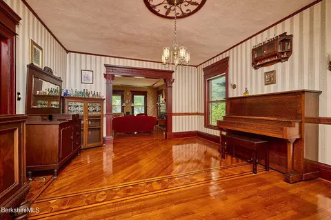 42 Marengo Park, Springfield, MA 01108 photo 12
