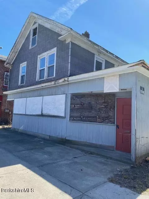 17-23 Spring St, Adams, MA 01220