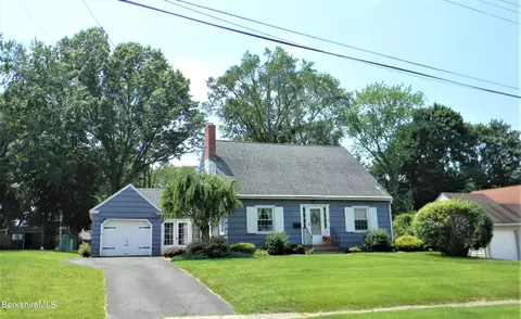 56 Sampson Pkwy, Pittsfield, MA 01201