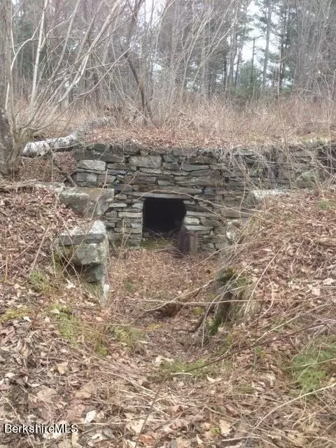 Matteau Rd, Peru, MA 01235 photo 17