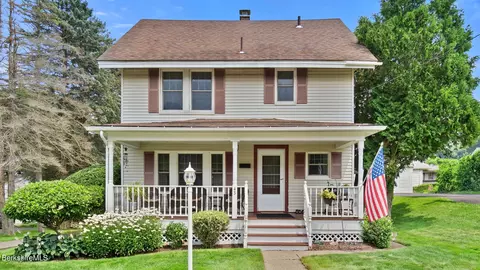 43 Cromwell Ave, Pittsfield, MA 01201