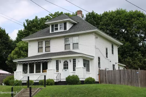 21 Elberon Ave, Pittsfield, MA 01201