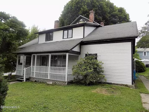 250 High St, Lee, MA 01238