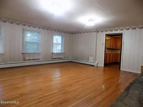 250 High St, Lee, MA 01238 photo 14