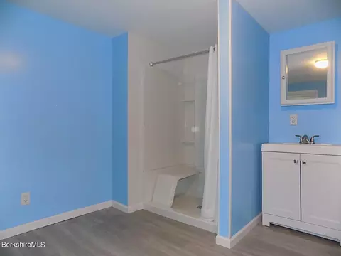 250 High St, Lee, MA 01238 photo 16
