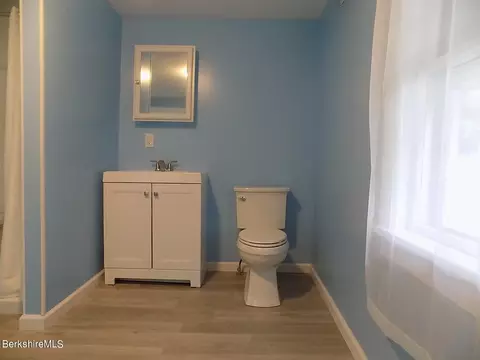 250 High St, Lee, MA 01238 photo 17