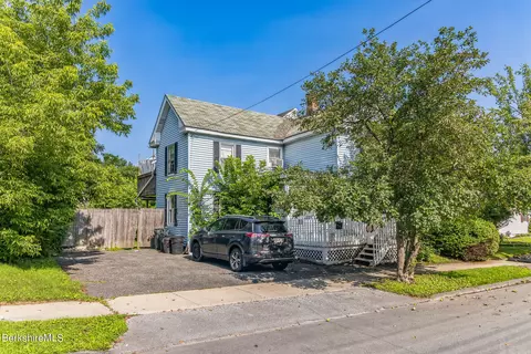 283 Francis Ave, Pittsfield, MA 01201