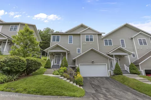 42 Alpine Trl #11-C, Pittsfield, MA 01201