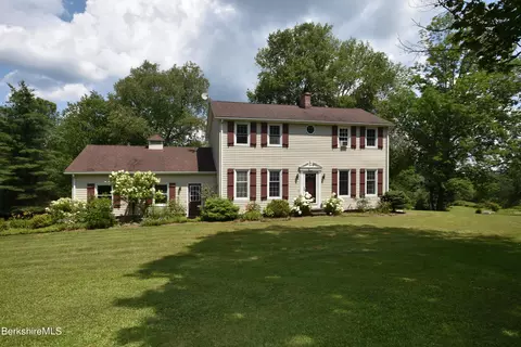180 Robinson Rd, Hinsdale, MA 01235