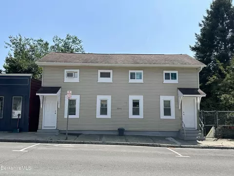 3046 Main St, Kinderhook, NY 12106