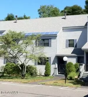1 Rolling Hls # -8, Lenox, MA 01240