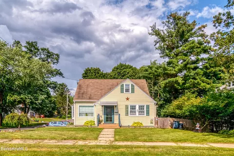 48 Pittsfield Ave, Pittsfield, MA 01201