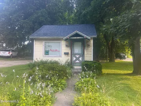 601 Main St, Dalton, MA 01226