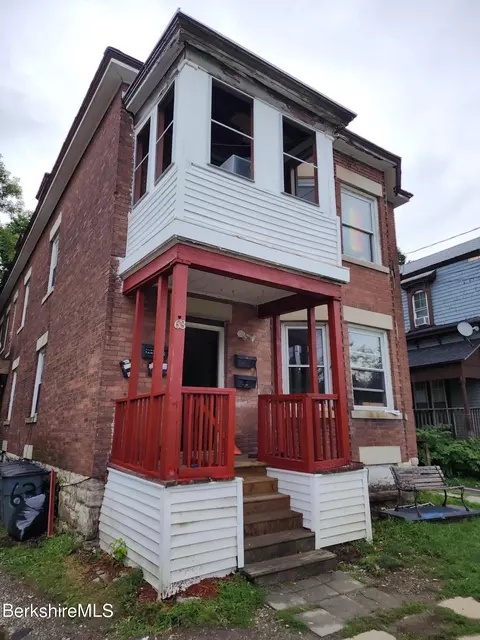 63 Orchard St, Pittsfield, MA 01201