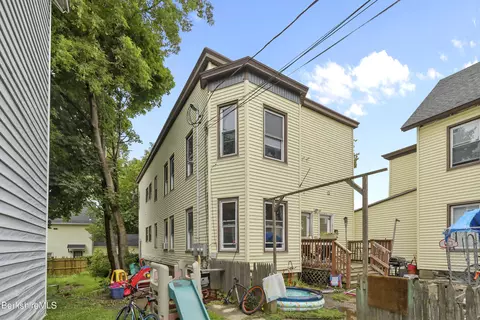 19 Spring St, Pittsfield, MA 01201