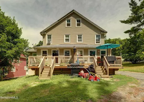 40 Circular Ave #2, Lee, MA 01238 photo 6