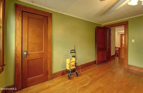 40 Circular Ave #2, Lee, MA 01238 photo 22