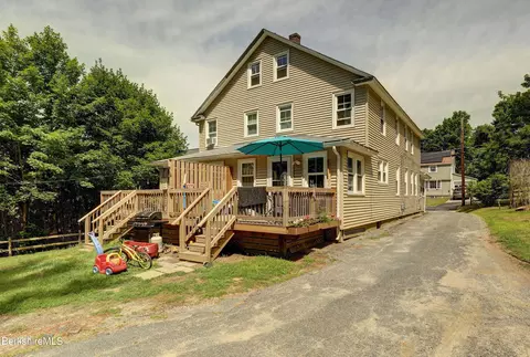 40 Circular Ave #2, Lee, MA 01238 photo 5