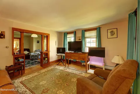 40 Circular Ave #2, Lee, MA 01238 photo 7