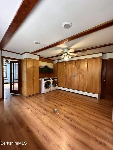 45 Root Ln, Sheffield, MA 01257 photo 4