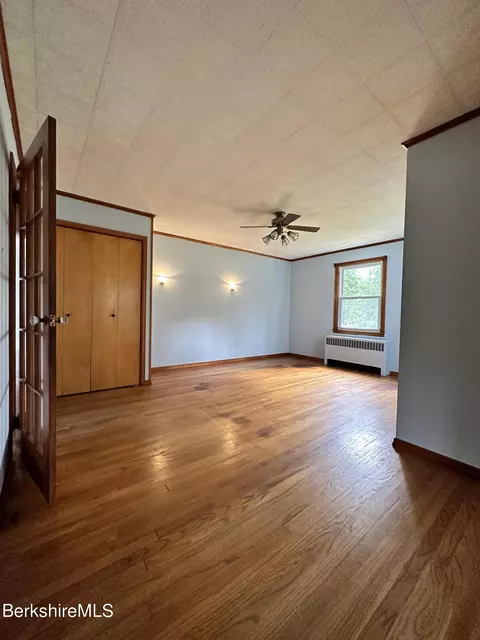 45 Root Ln, Sheffield, MA 01257 photo 6