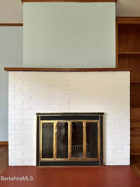 45 Root Ln, Sheffield, MA 01257 photo 9