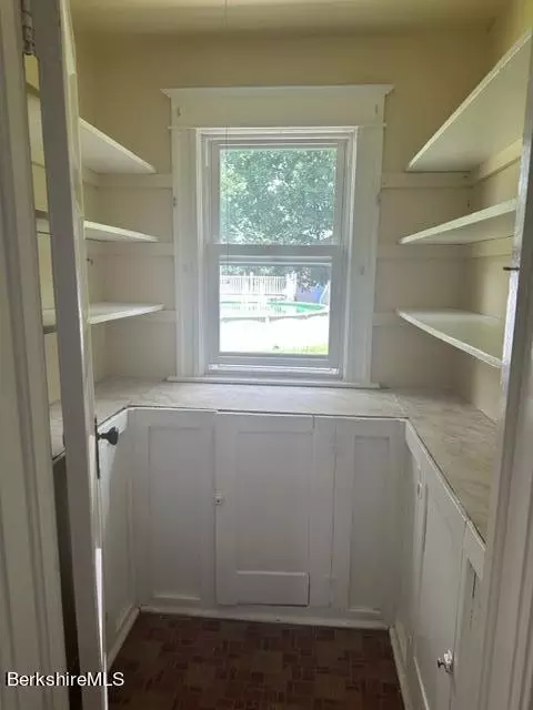 98 Benedict Rd, Pittsfield, MA 01201 photo 7