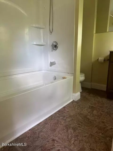 98 Benedict Rd, Pittsfield, MA 01201 photo 14