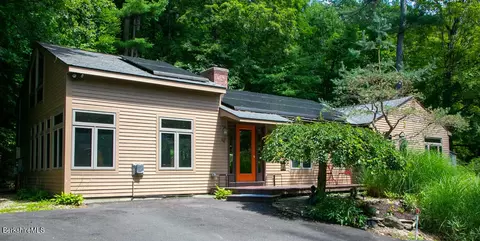 461 Under Mountain Rd, Lenox, MA 01240