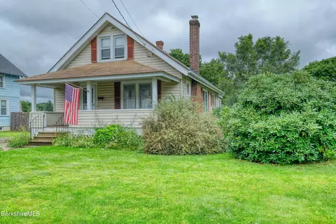 114 Benedict Rd, Pittsfield, MA 01201 photo 3