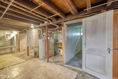 114 Benedict Rd, Pittsfield, MA 01201 photo 35