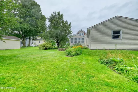 114 Benedict Rd, Pittsfield, MA 01201 photo 8