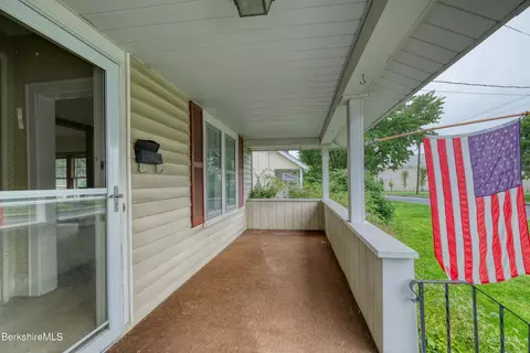 114 Benedict Rd, Pittsfield, MA 01201 photo 4