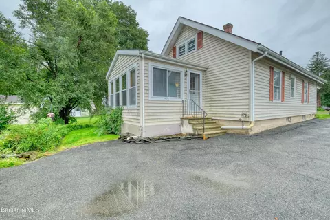 114 Benedict Rd, Pittsfield, MA 01201 photo 5