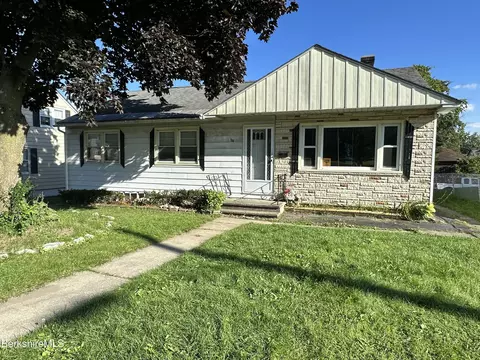 136 Dalton Ave, Pittsfield, MA 01201