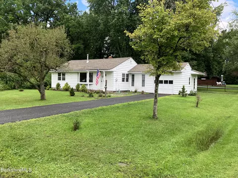 58 Luce Rd, Williamstown, MA 01267