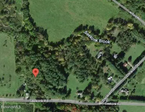 46 Seekonk Rd, Great Barrington, MA 01230