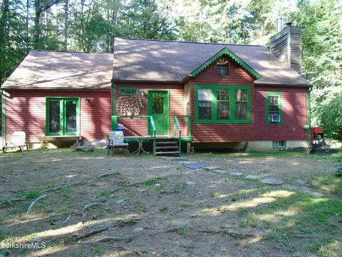 30 Clark Rd, Sandisfield, MA 01255