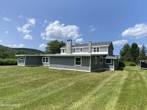 963 Mitchell St, Hillsdale, NY 12529