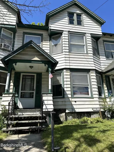 46 Summer St, Adams, MA 01220