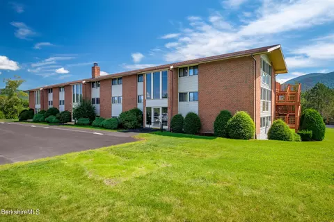 189 Stratton Rd #C1, Williamstown, MA 01267