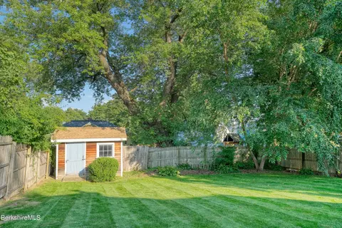 71 Backman Ave, Pittsfield, MA 01201 photo 32
