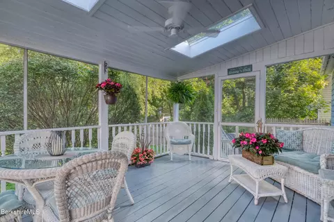 71 Backman Ave, Pittsfield, MA 01201 photo 17