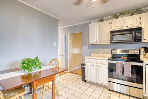 71 Backman Ave, Pittsfield, MA 01201 photo 14