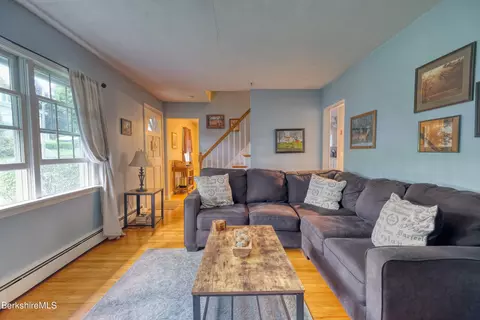 71 Backman Ave, Pittsfield, MA 01201 photo 6