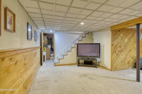71 Backman Ave, Pittsfield, MA 01201 photo 27