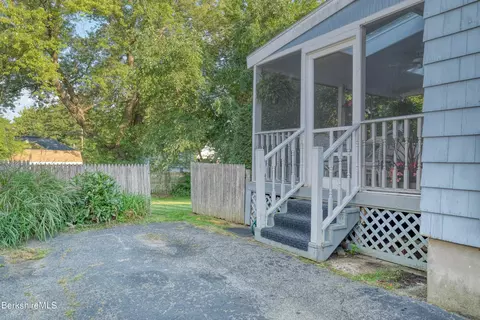 71 Backman Ave, Pittsfield, MA 01201 photo 31
