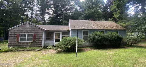 342 Clayton Rd, Sheffield, MA 01222